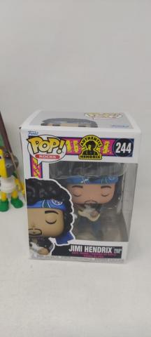 Funko Pop Jimi Hendrix Live in Maui Jacket Caja Con Detalle