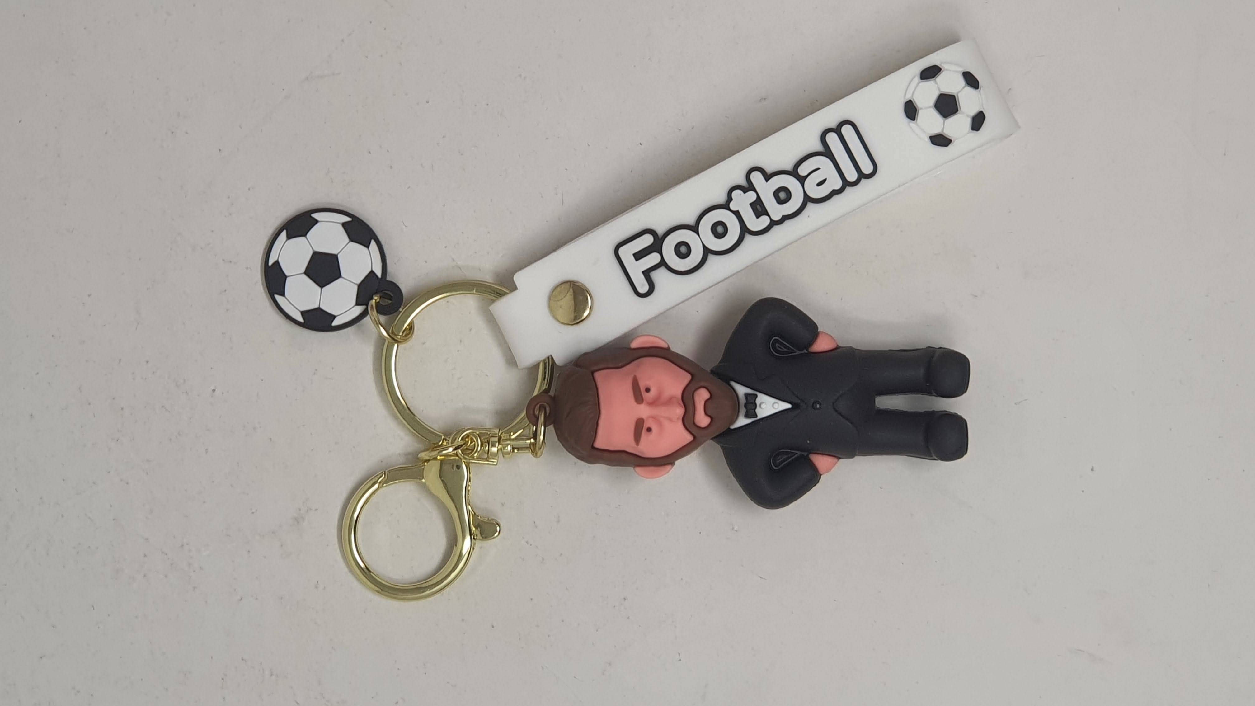 LLavero Goma Football  Messi Traje Negro