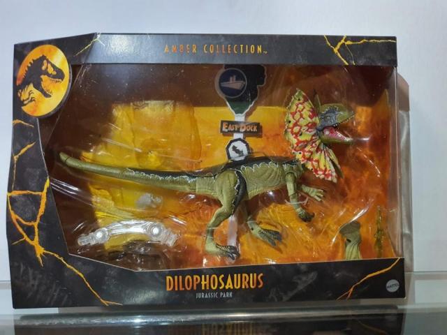 Jurassic World Amber Collection Dilophosaurus