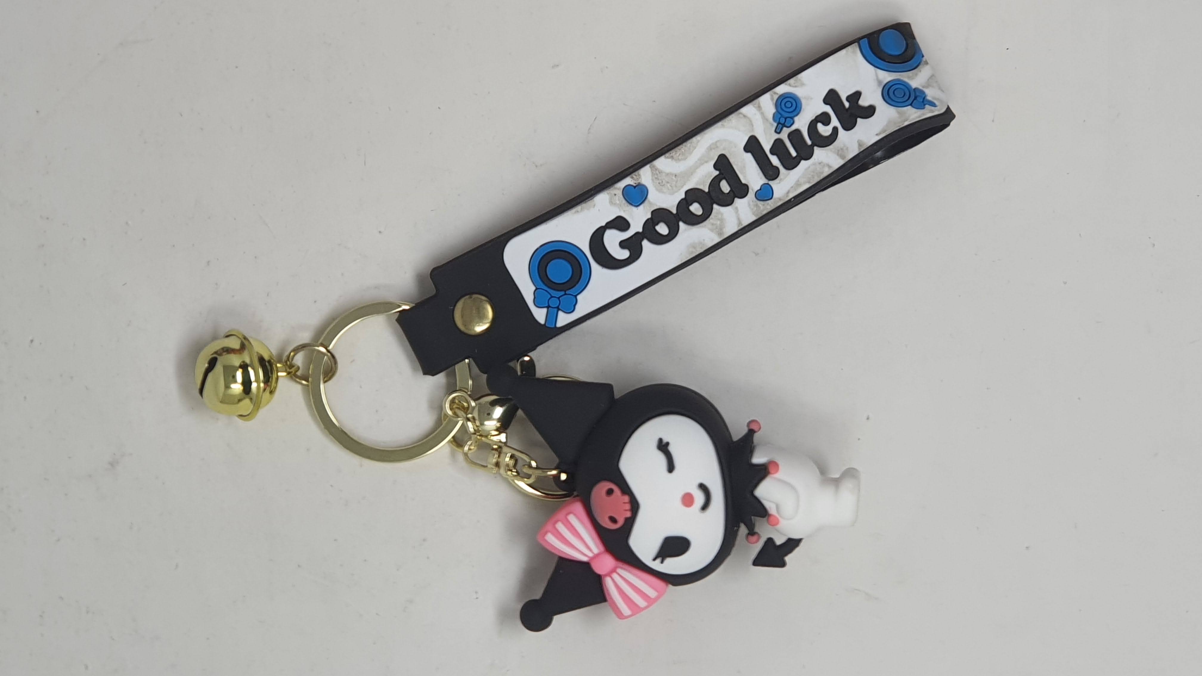 LLavero Goma Kuromi Moño Rosa Good Luck