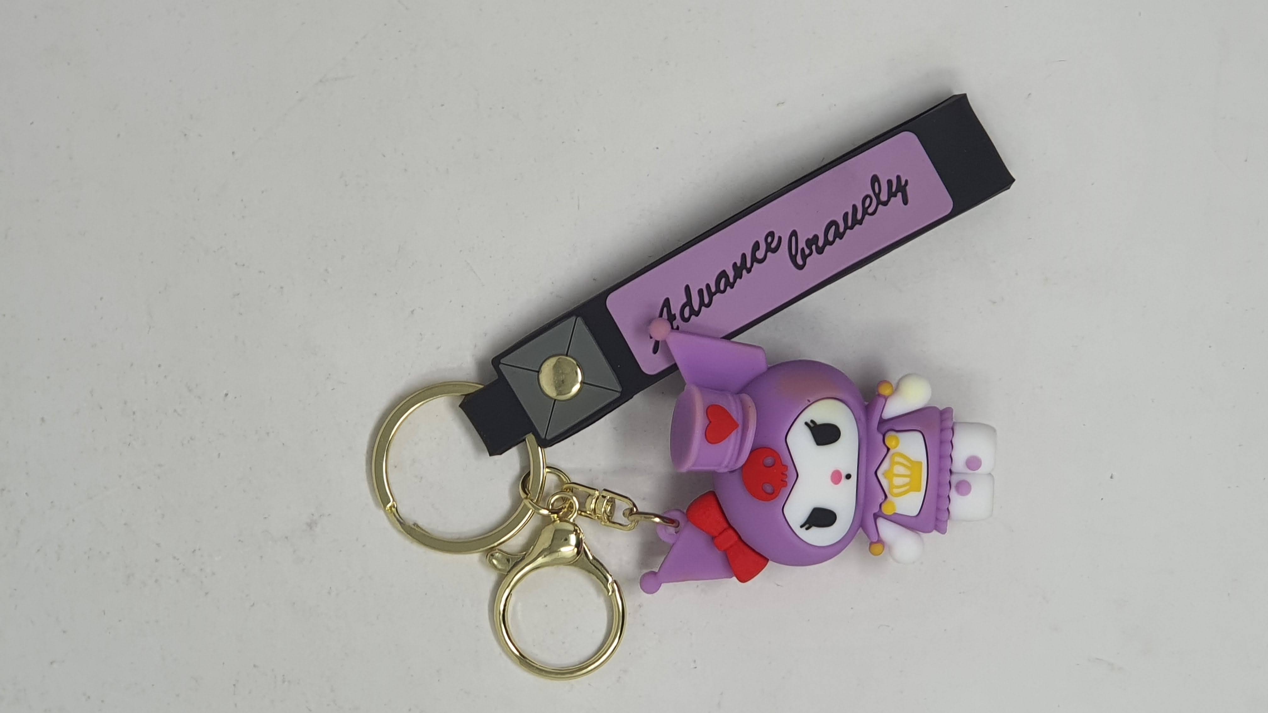 Llavero Goma Advance Brauely Kuromi Galera Violeta